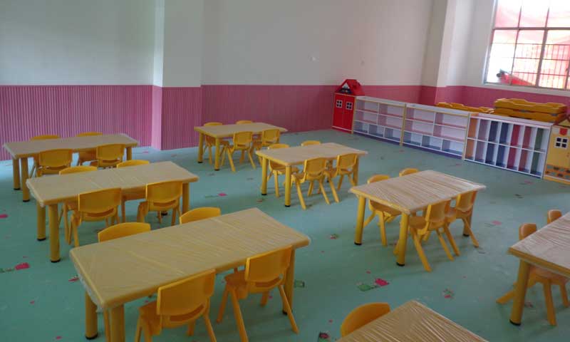 湖南省邵陽市邵東縣八一幼兒園地板