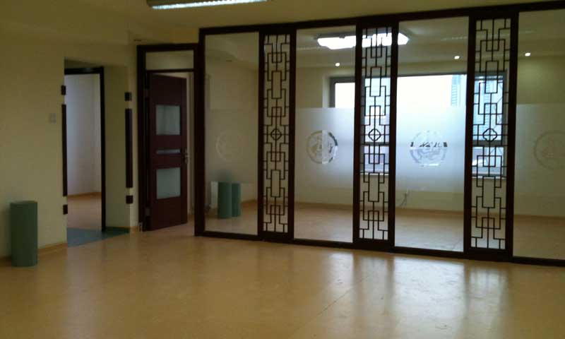 醫(yī)療場(chǎng)所用醫(yī)院pvc地板如何鋪裝？