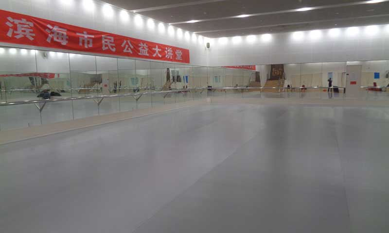 很多場所為什么要鋪pvc塑膠地板？