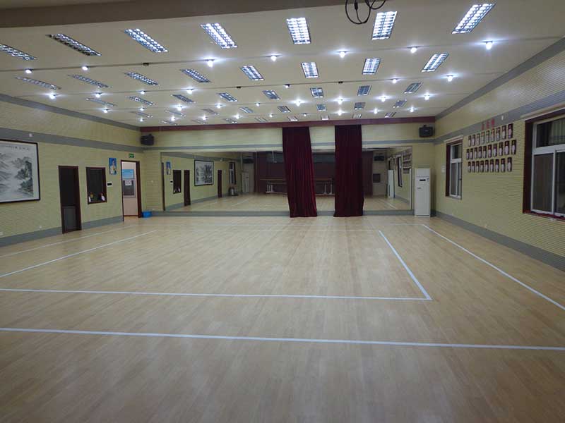 北京海淀區(qū)羊坊店中心小學運動地板